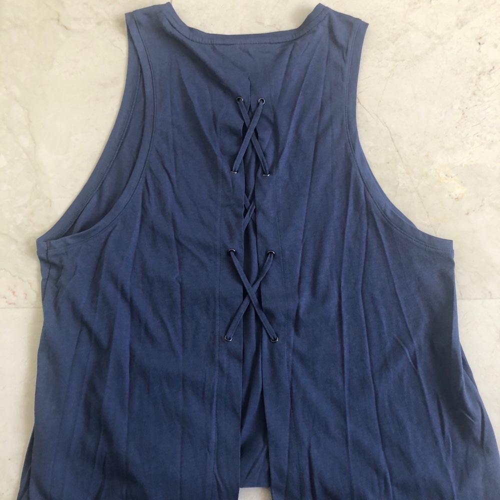 Victoria’s Secret sleeveless lace back tank top